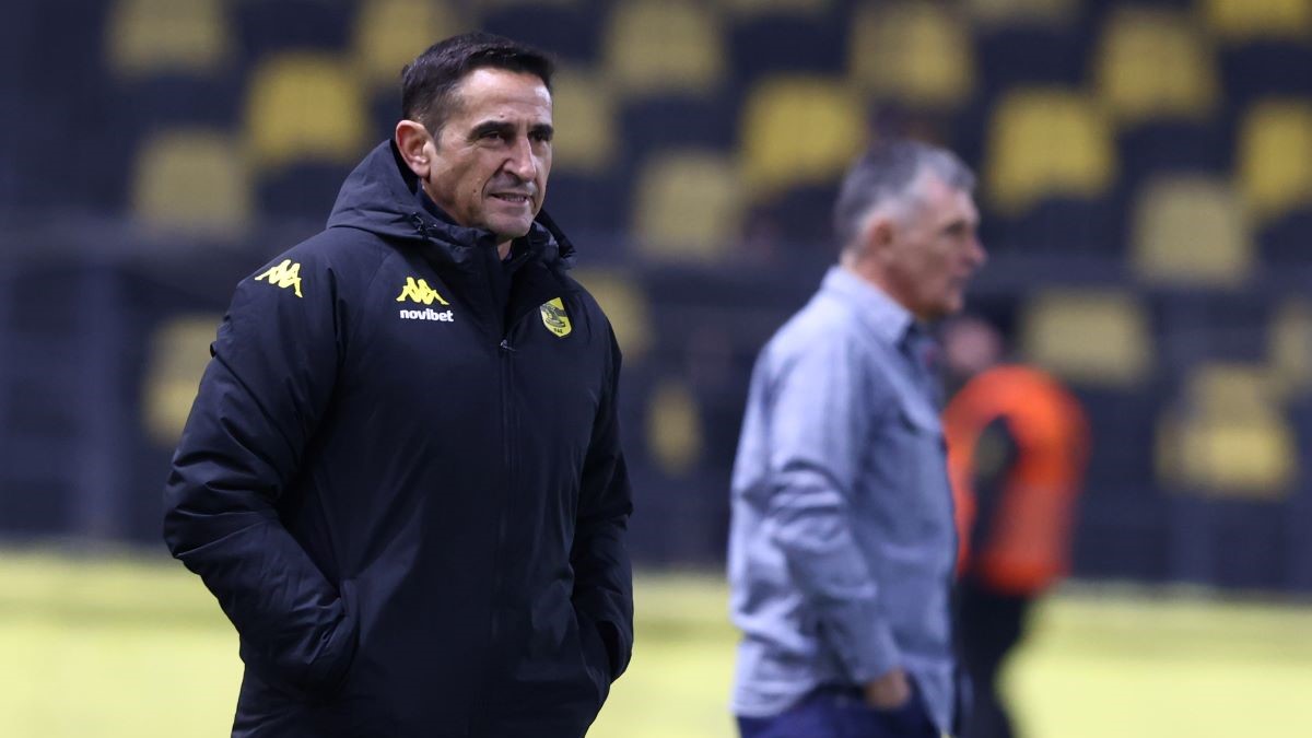 Χιμένεθ: «Όσοι παίζουν, παίζουν για την καρδιά τους και το έμβλημα»