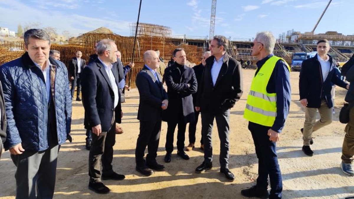 Μητσοτάκης, Δούκας και Αλαφούζος έκαναν επιθεώρηση στα έργα στον Βοτανικό