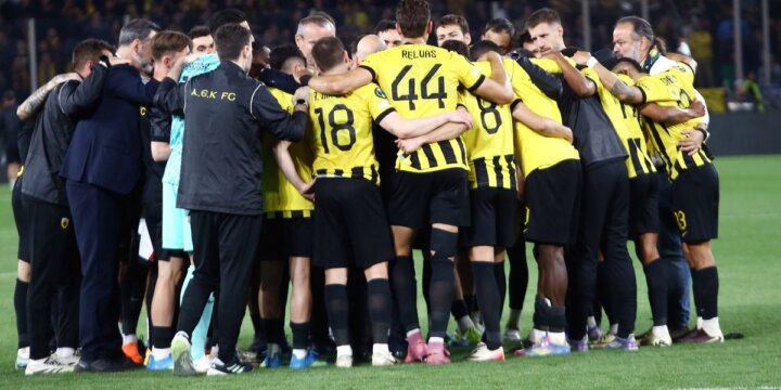 Η ΑΕΚ αποχαιρετά την Ευρώπη με ψηλά το κεφάλι, αγγίζοντας το θαύμα της ανατροπής