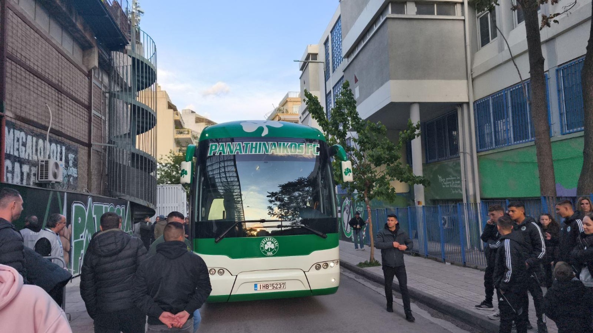 Η άφιξη του Παναθηναϊκού για το ντέρμπι με την ΑΕΚ (video)
